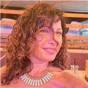 Docente di storia ( e italiano) impartisce lezioni